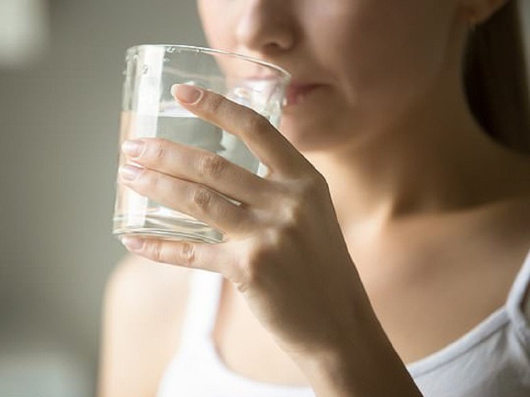 uống nước để cải thiện khả năng miễn dịch
