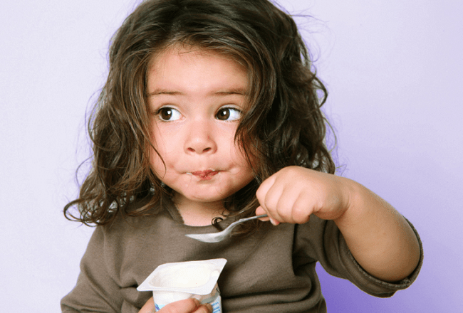 Sữa chua với sức khỏe trẻ em